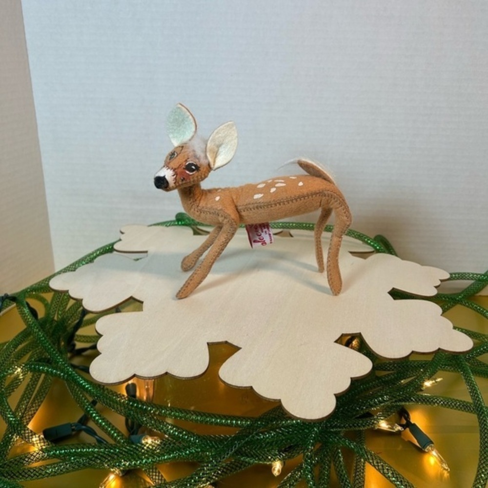 Annalee fawn. 1992. Approx  4”h